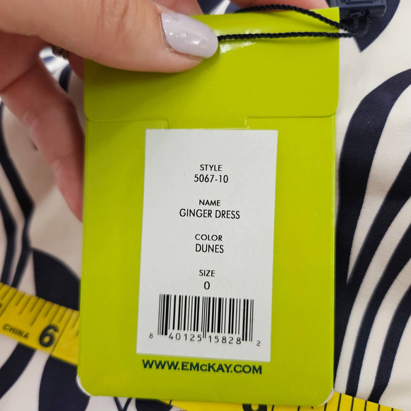 NWT Elizabeth‎ McKay Ginger Dress in the Color Dunes. Size 0 - Picture 12 of 14